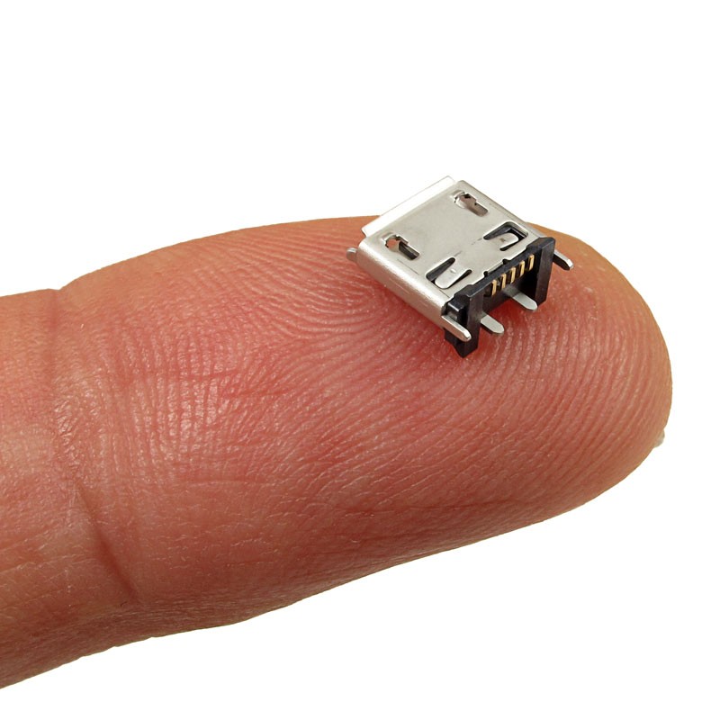 Conector MicroUSB para GARMIN Edge 520, 820, 1000, 1030 y BMW Navigator V y VI