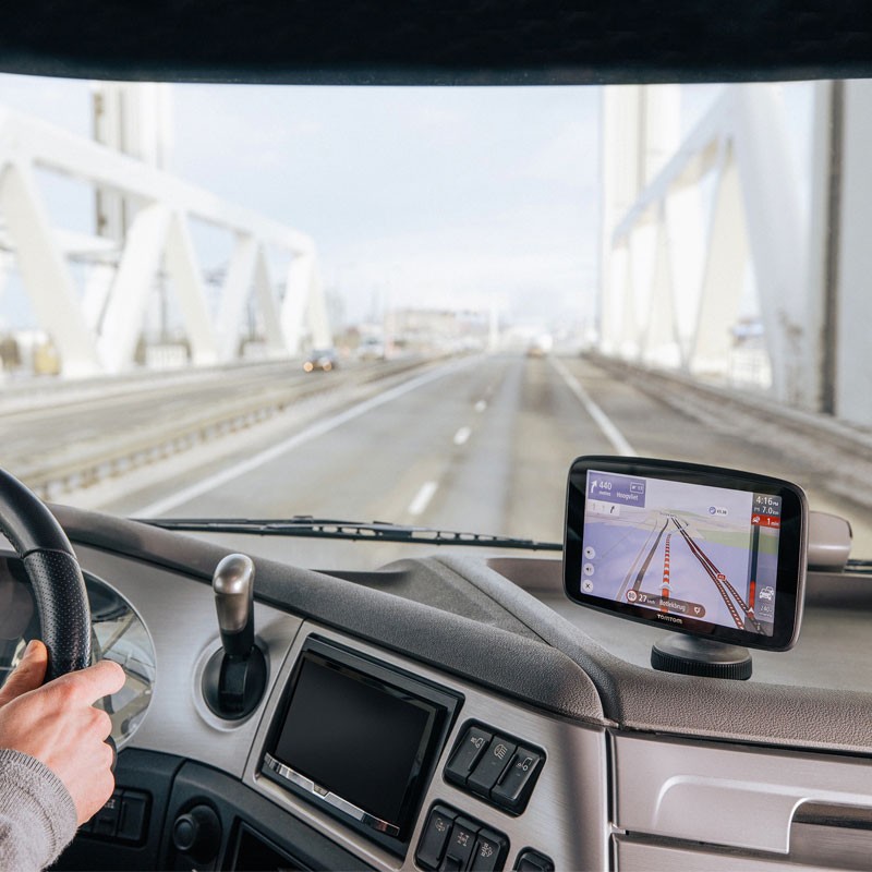 TOMTOM GO Expert Plus para vehículos grandes, pantalla HD 6", WiFi, mapas del mundo gratis y 1 año de servicios LIVE